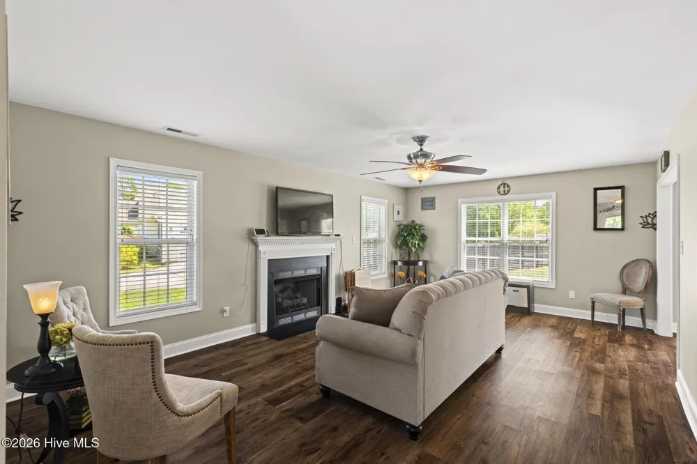 208 Gelynda Court Holly Ridge, NC 28445