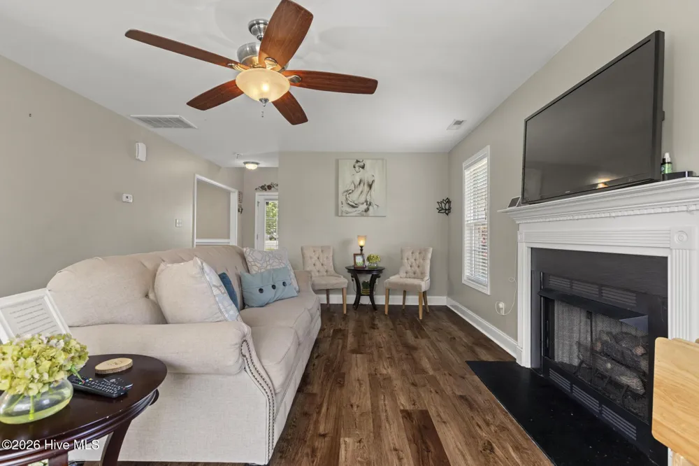 208 Gelynda Court Holly Ridge, NC 28445