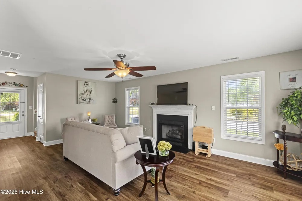 208 Gelynda Court Holly Ridge, NC 28445