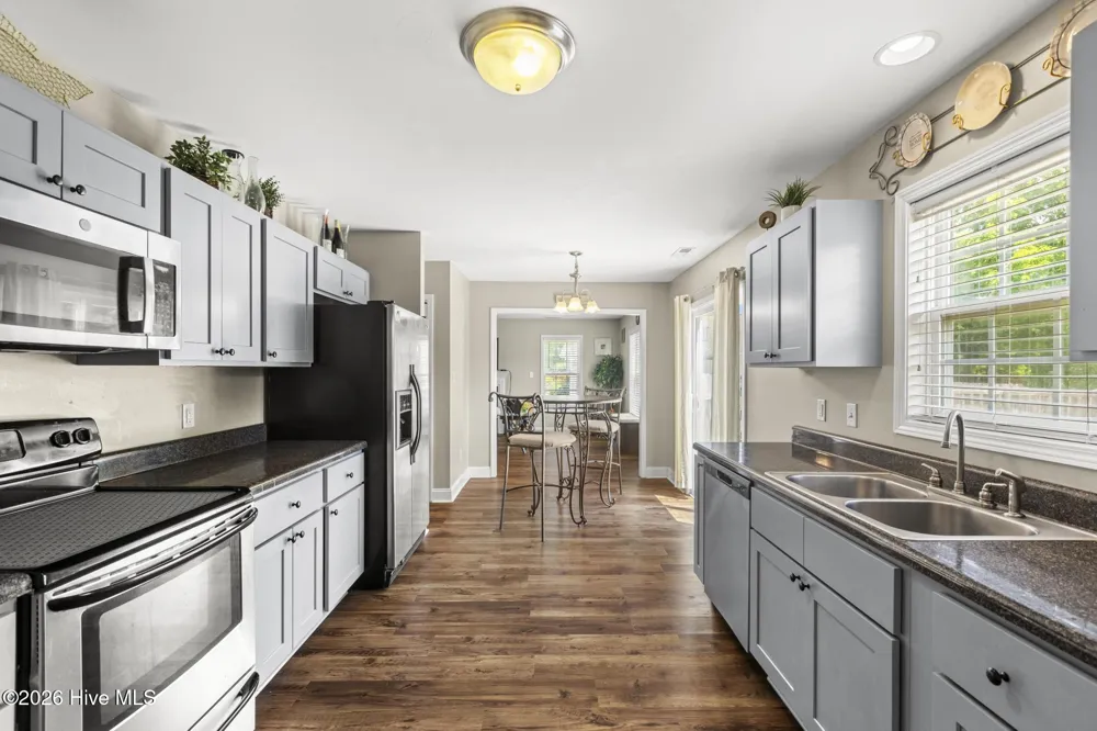 208 Gelynda Court Holly Ridge, NC 28445