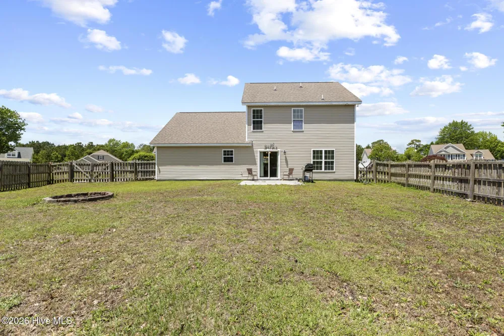 208 Gelynda Court Holly Ridge, NC 28445