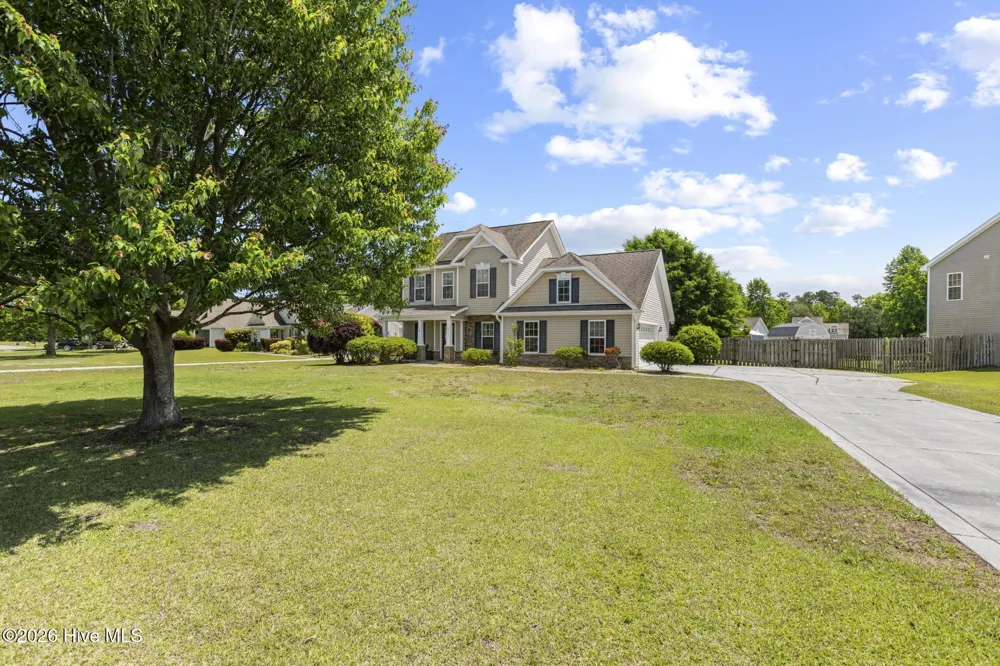 208 Gelynda Court Holly Ridge, NC 28445
