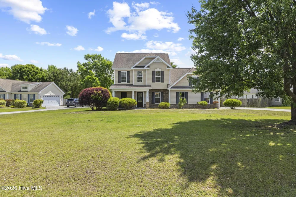 208 Gelynda Court Holly Ridge, NC 28445