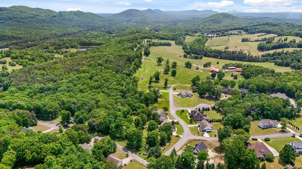 Mount View Drive Tunnel Hill, GA 30755