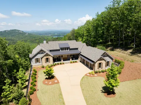 13 Arrow Mtn Drive SE
