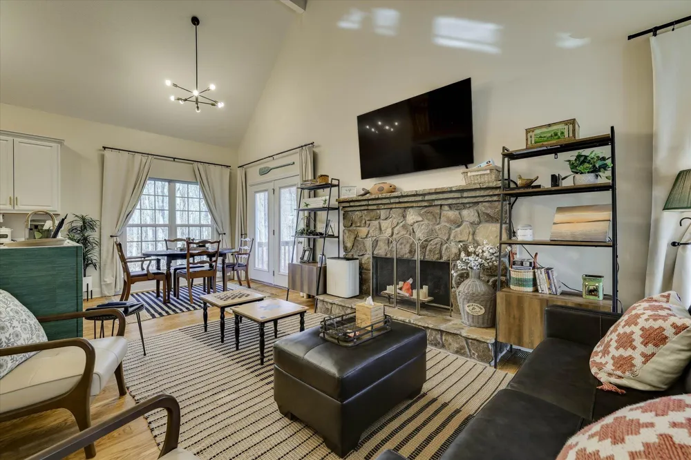 1442 Shore Line Drive Tignall, GA 30668