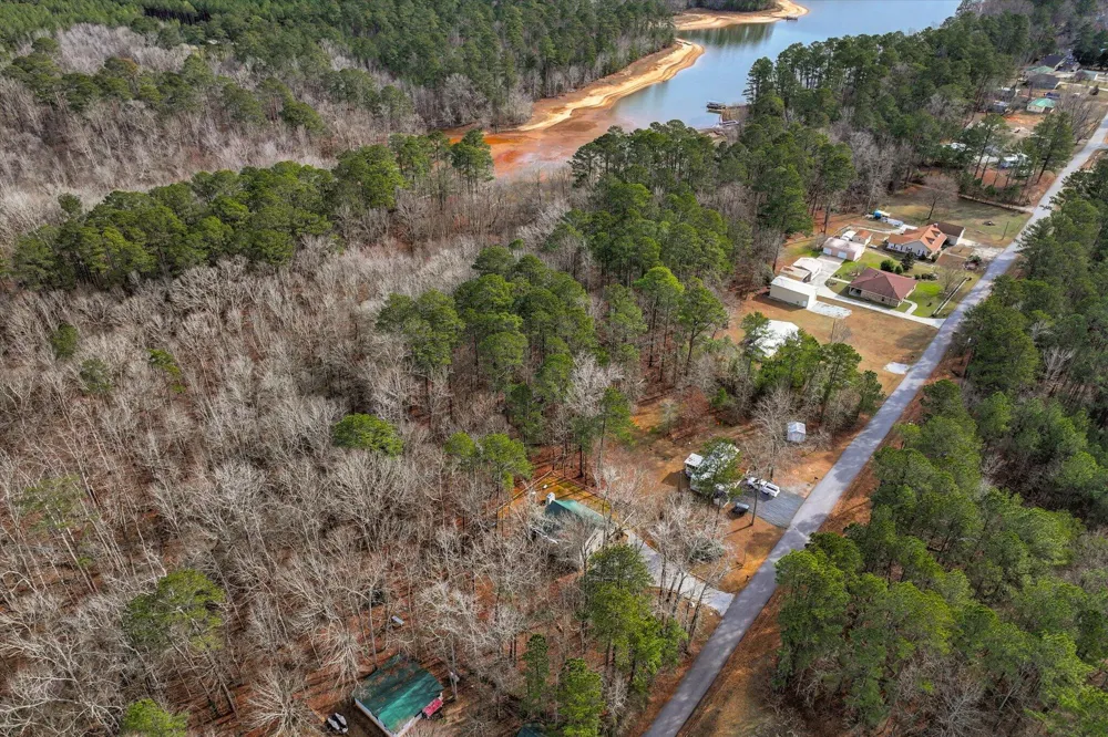 1442 Shore Line Drive Tignall, GA 30668