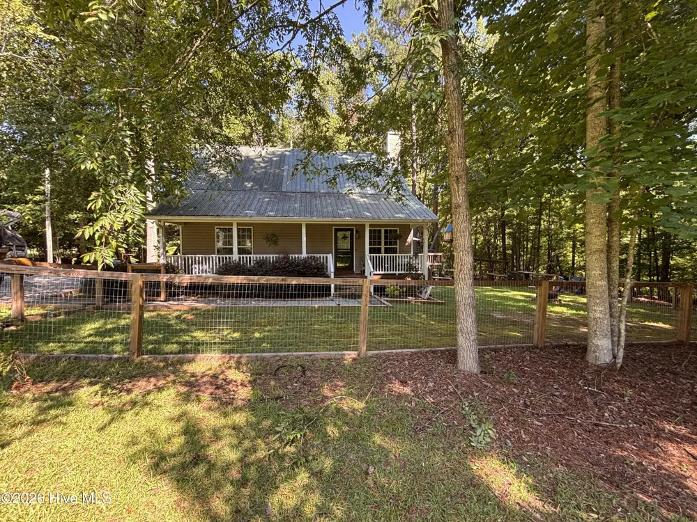 1442 Shore Line Drive Tignall, GA 30668