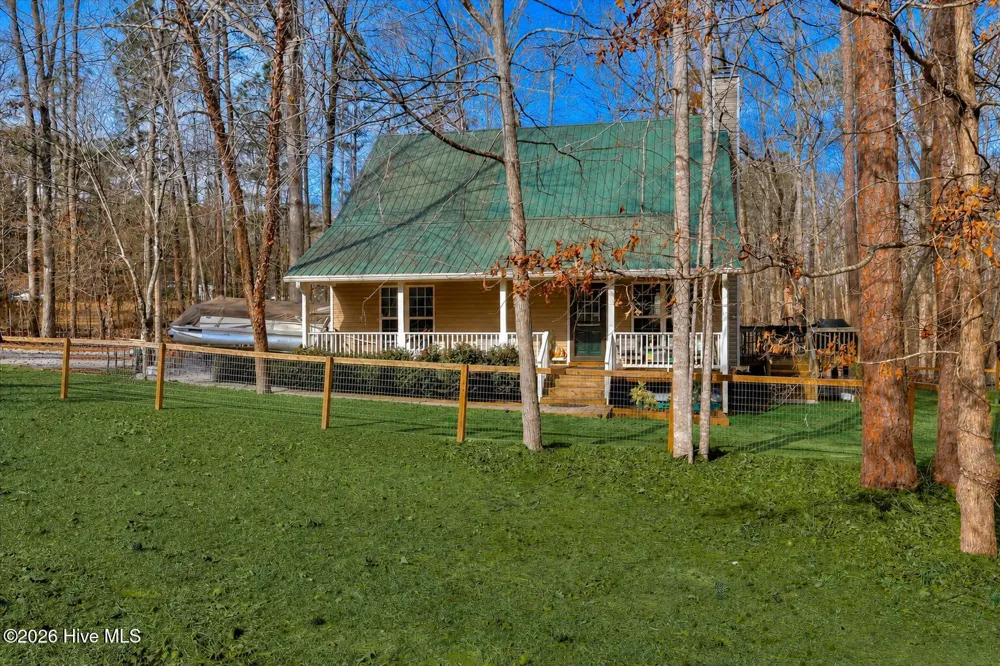 1442 Shore Line Drive Tignall, GA 30668
