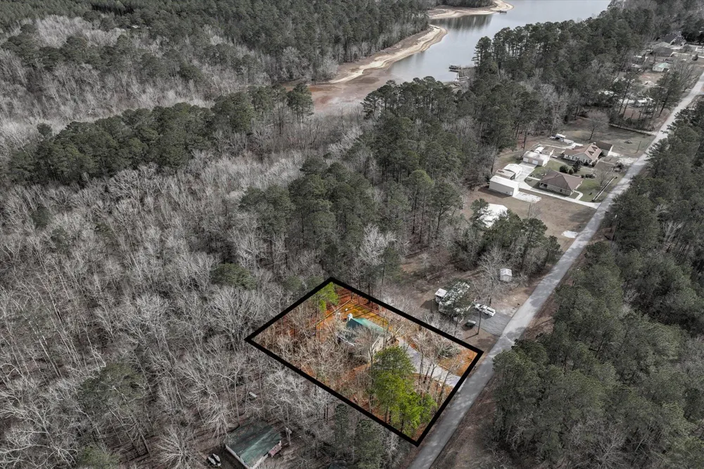 1442 Shore Line Drive Tignall, GA 30668