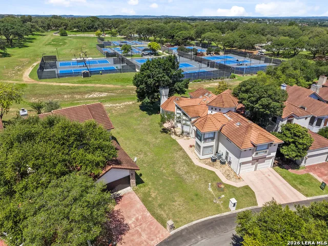29431 SUMMIT RIDGE DR Fair Oaks Ranch, TX 78015