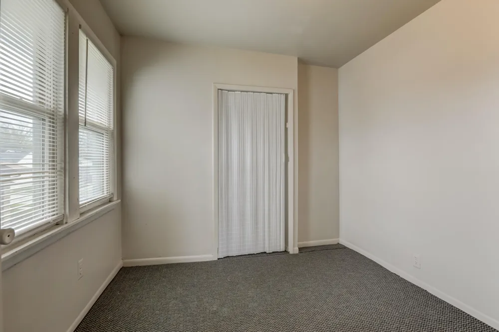 18635 Meier Street #Back Roseville City, MI 48066