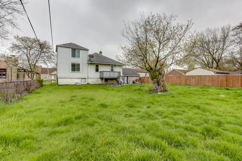 18635 Meier Street #Back Roseville City, MI 48066