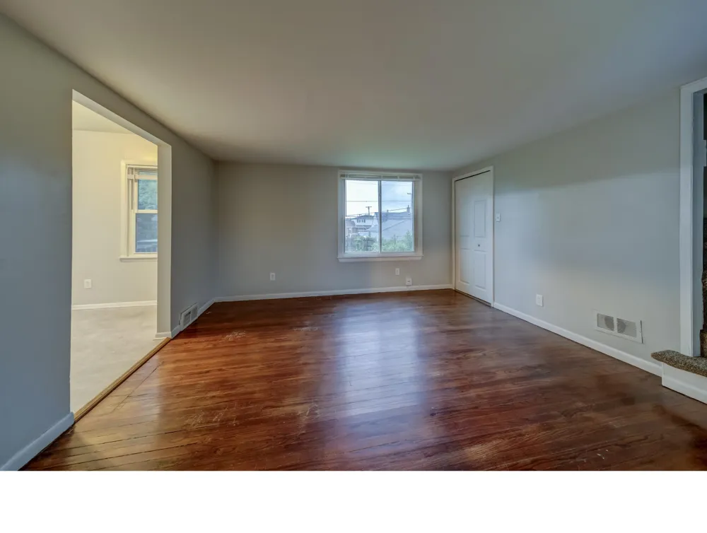 18635 Meier Street #Back Roseville City, MI 48066