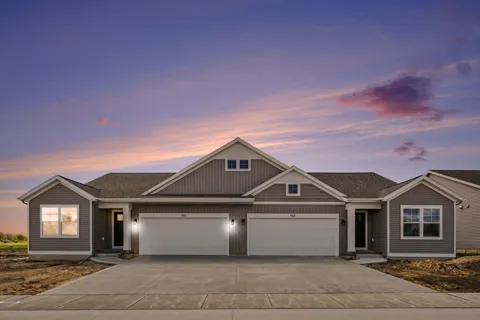 966 Scioto Drive NW #6
