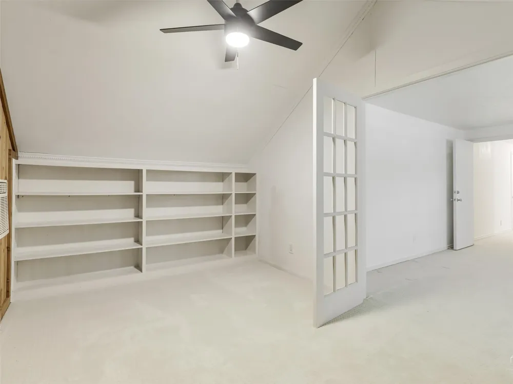 9523 Highedge Drive Dallas, TX 75238