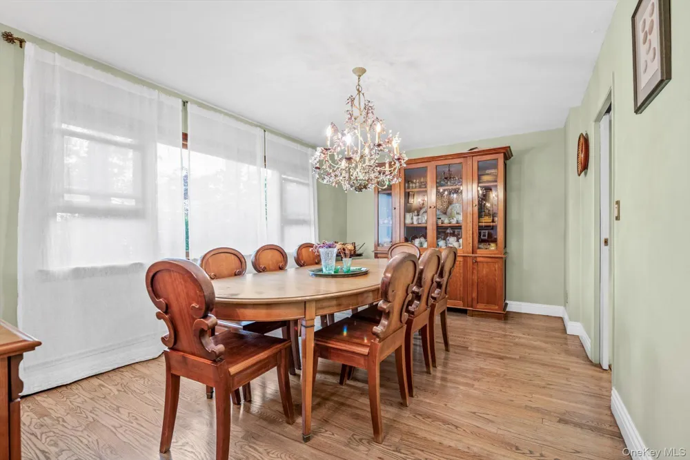 740 Kearny Drive North Woodmere, NY 11581