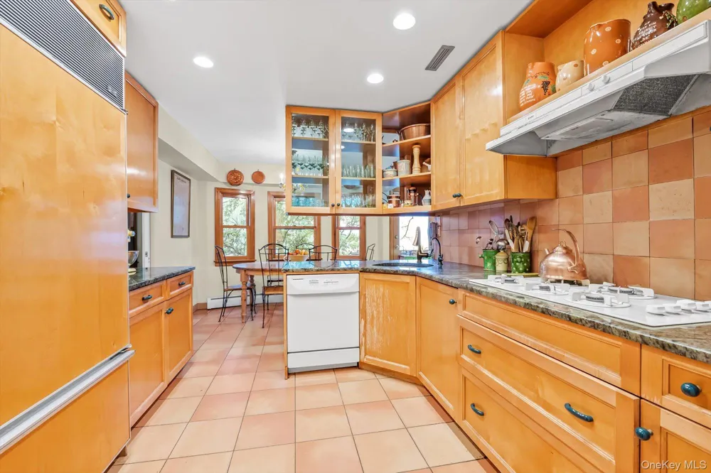 740 Kearny Drive North Woodmere, NY 11581