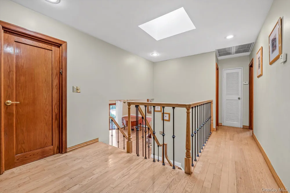 740 Kearny Drive North Woodmere, NY 11581