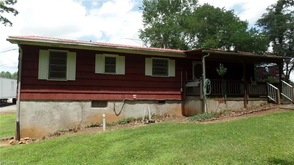150 Beauty Street Elkin, NC 28621