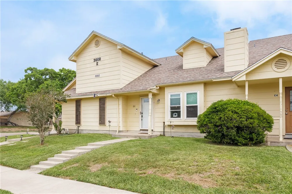 3002 Quail Springs #E-5 Corpus Christi, TX 78414