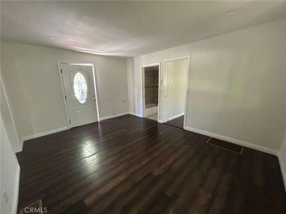22951 Redwood Crestline, CA 92325