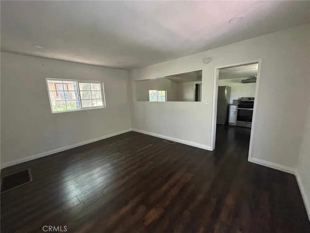 22951 Redwood Crestline, CA 92325