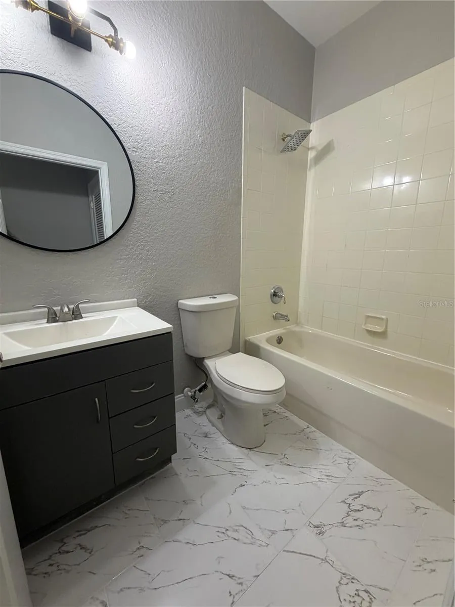 3001 LAUREL RUN LANE #104 Kissimmee, FL 34741