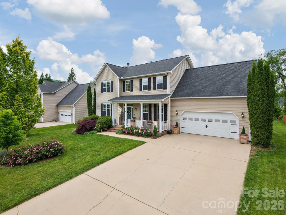 288 Walnut Crest Road Fletcher, NC 28732