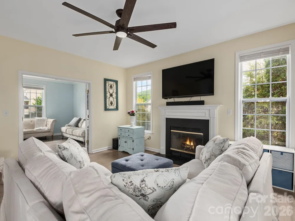 288 Walnut Crest Road Fletcher, NC 28732