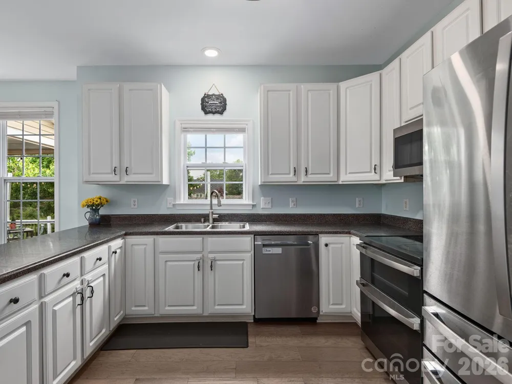 288 Walnut Crest Road Fletcher, NC 28732
