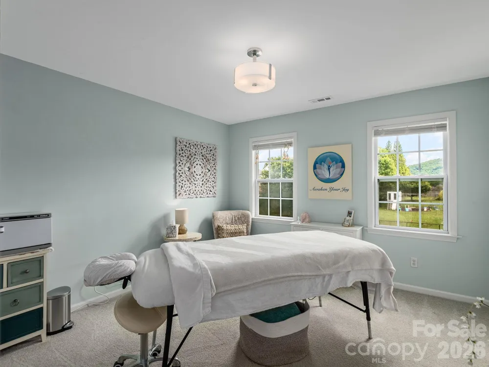 288 Walnut Crest Road Fletcher, NC 28732