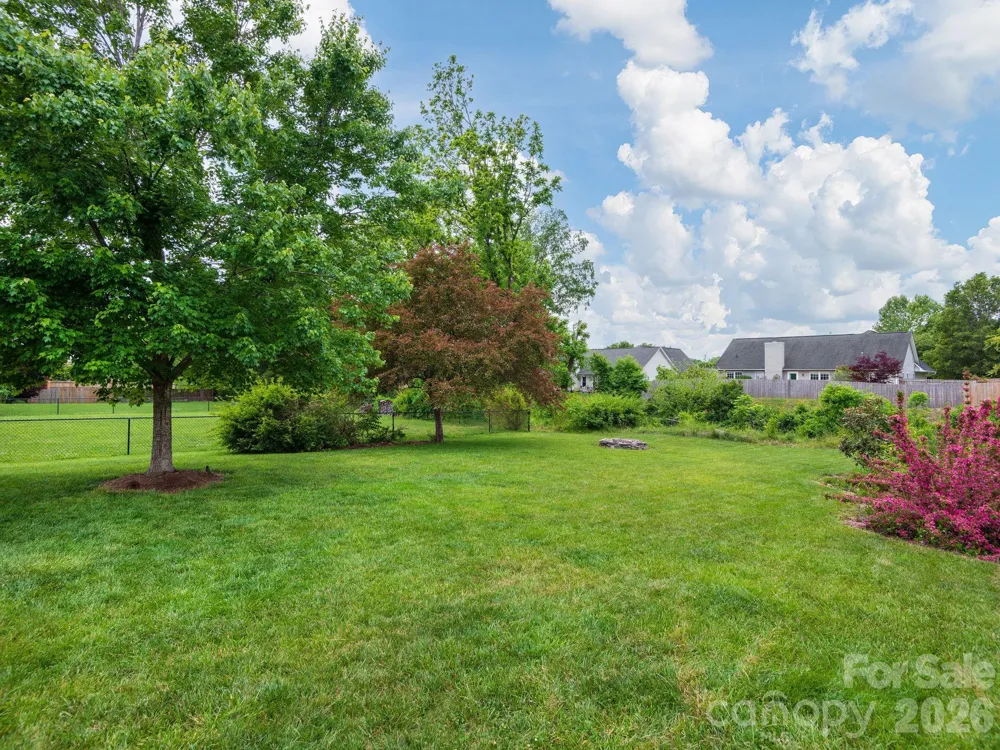 288 Walnut Crest Road Fletcher, NC 28732
