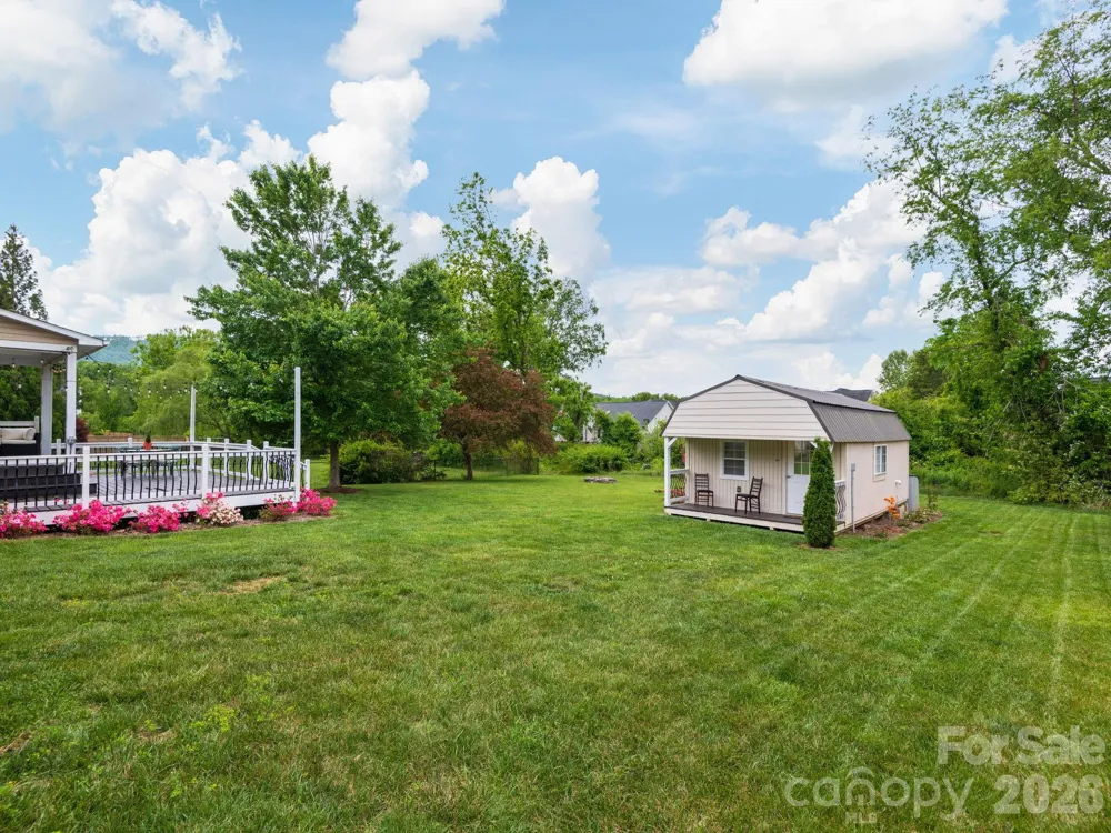 288 Walnut Crest Road Fletcher, NC 28732