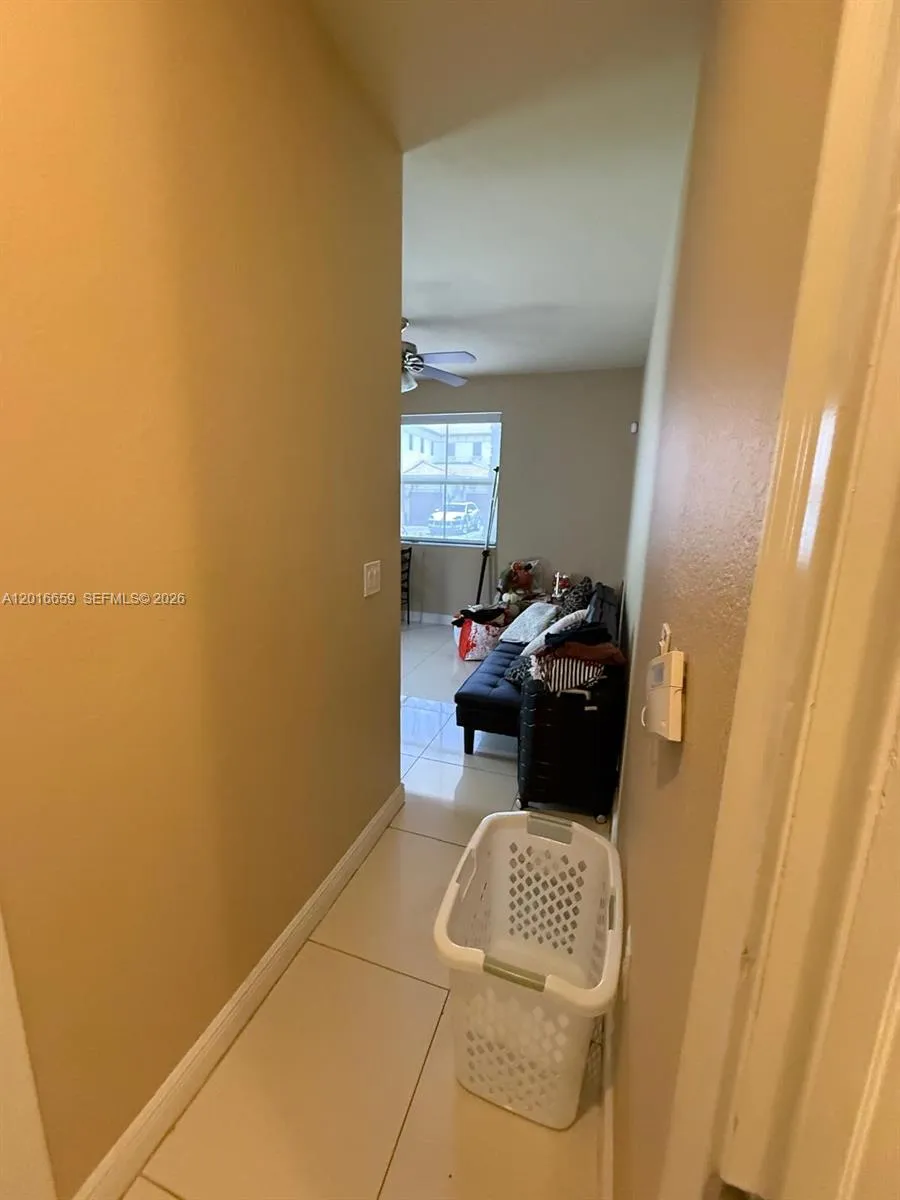 9845 NW 86th Ter Doral, FL 33178