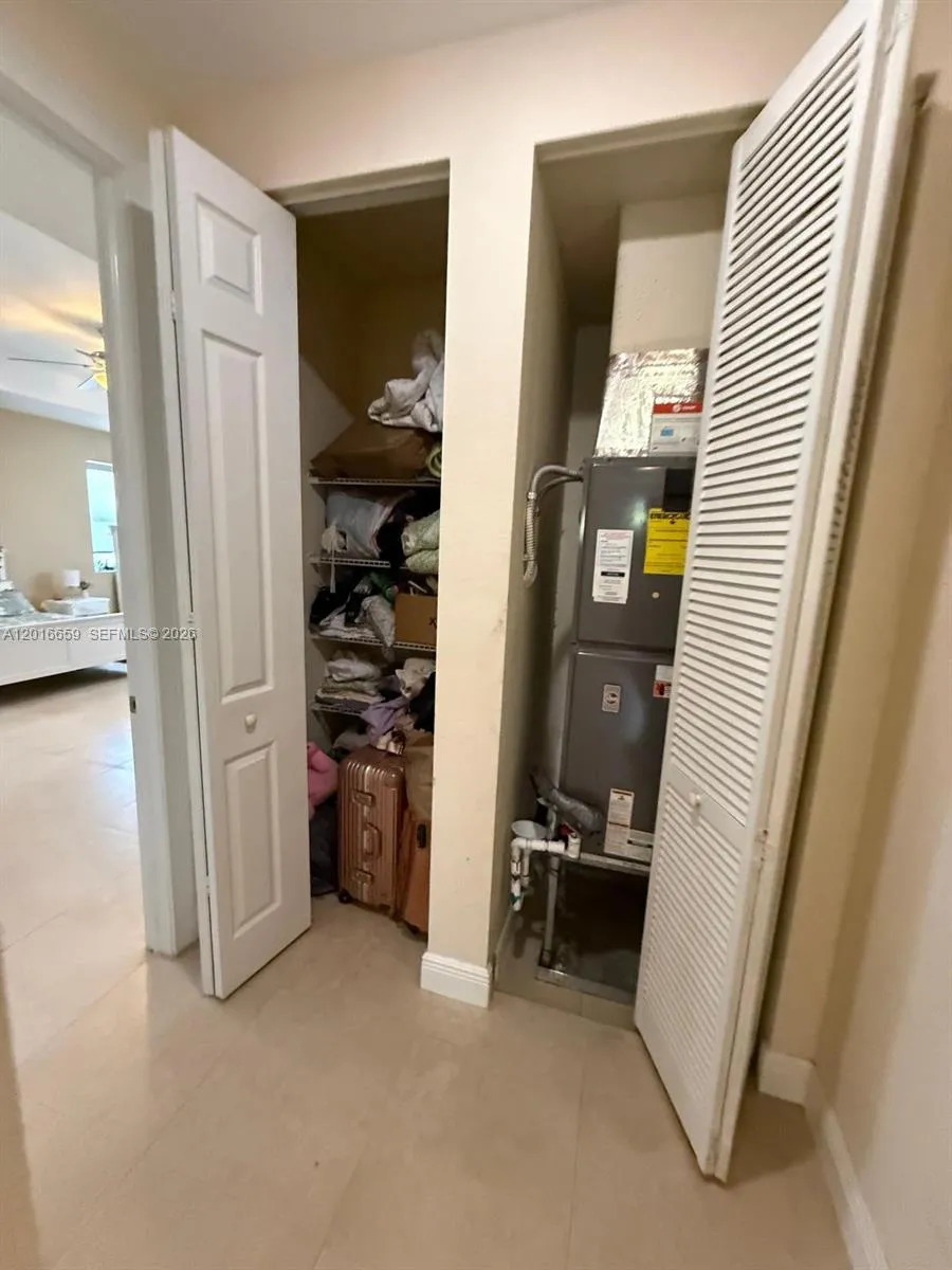 9845 NW 86th Ter Doral, FL 33178