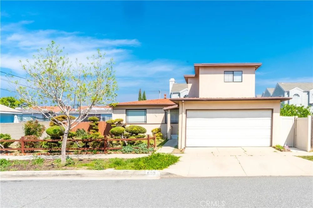 909 Garnet Redondo Beach, CA 90277