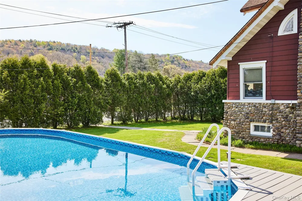 5026 State Route 52 Jeffersonville, NY 12748