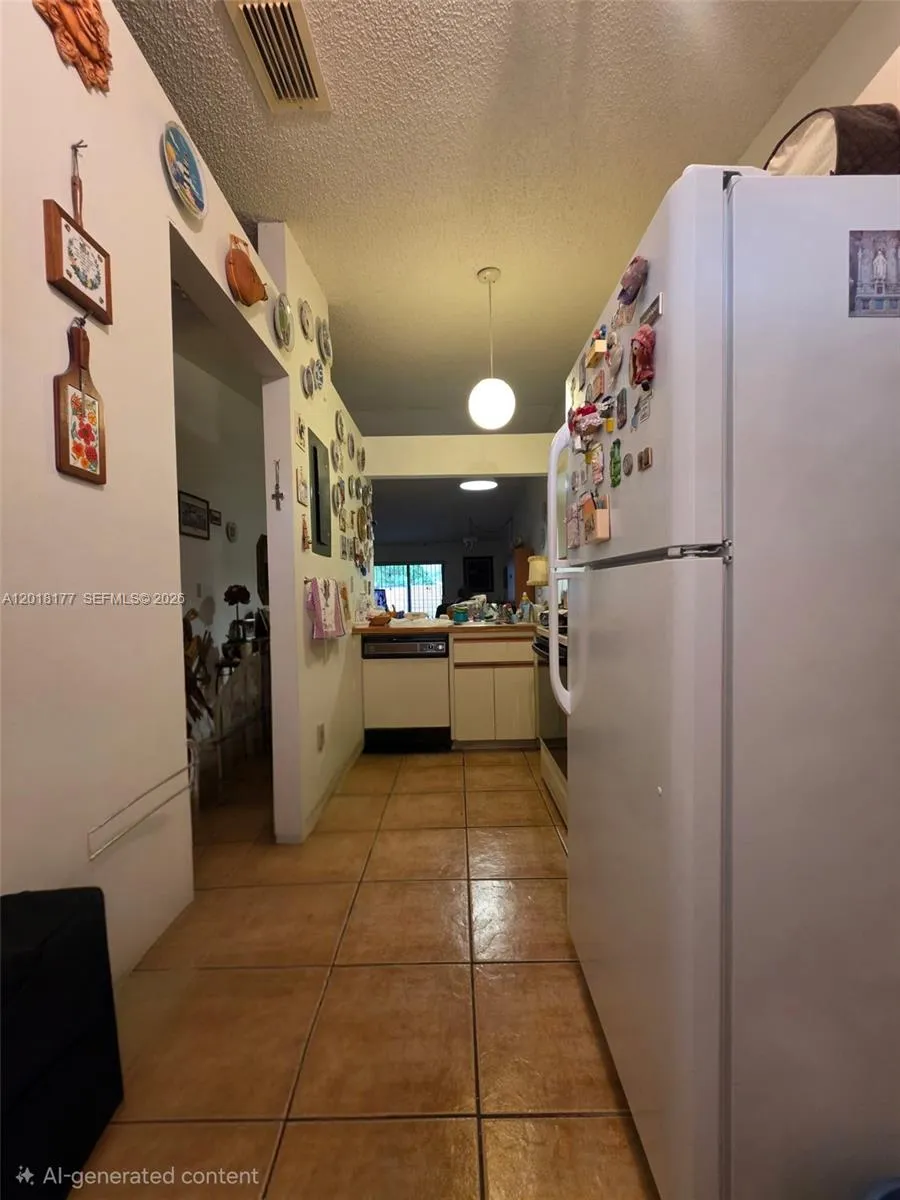 10908 SW 72nd St #215 Miami, FL 33173