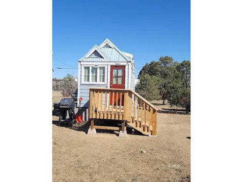 816 W Montana Street
