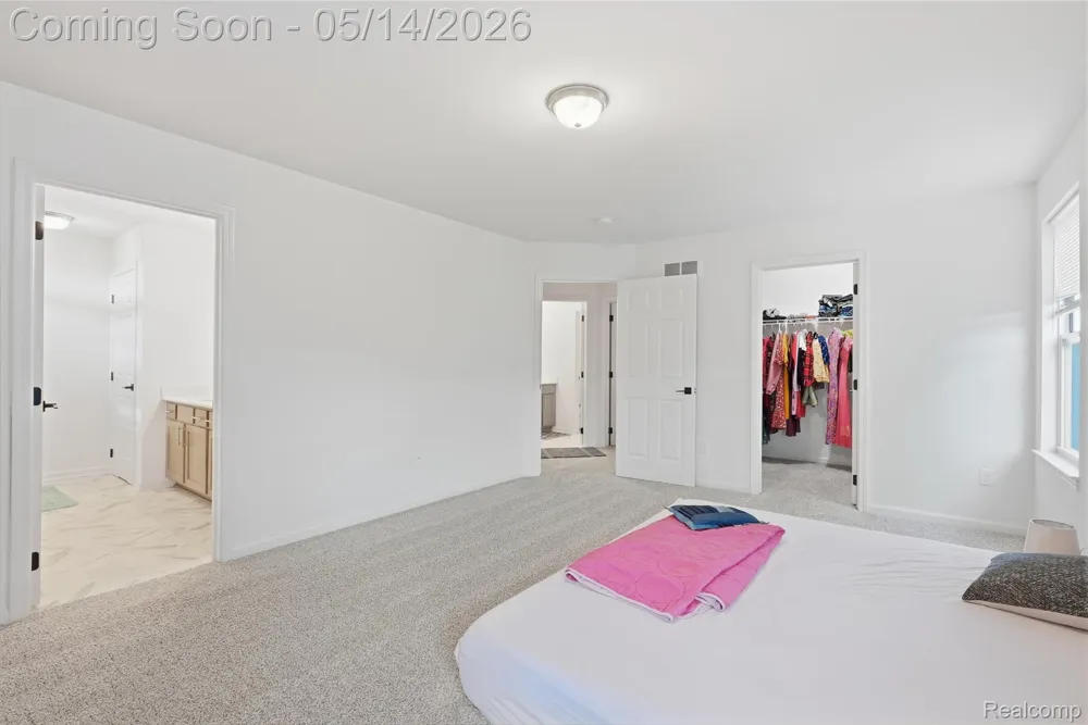 20975 Calabrese Drive Lyon Charter Township, MI 48178