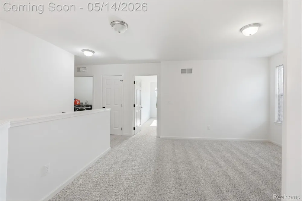 20975 Calabrese Drive Lyon Charter Township, MI 48178