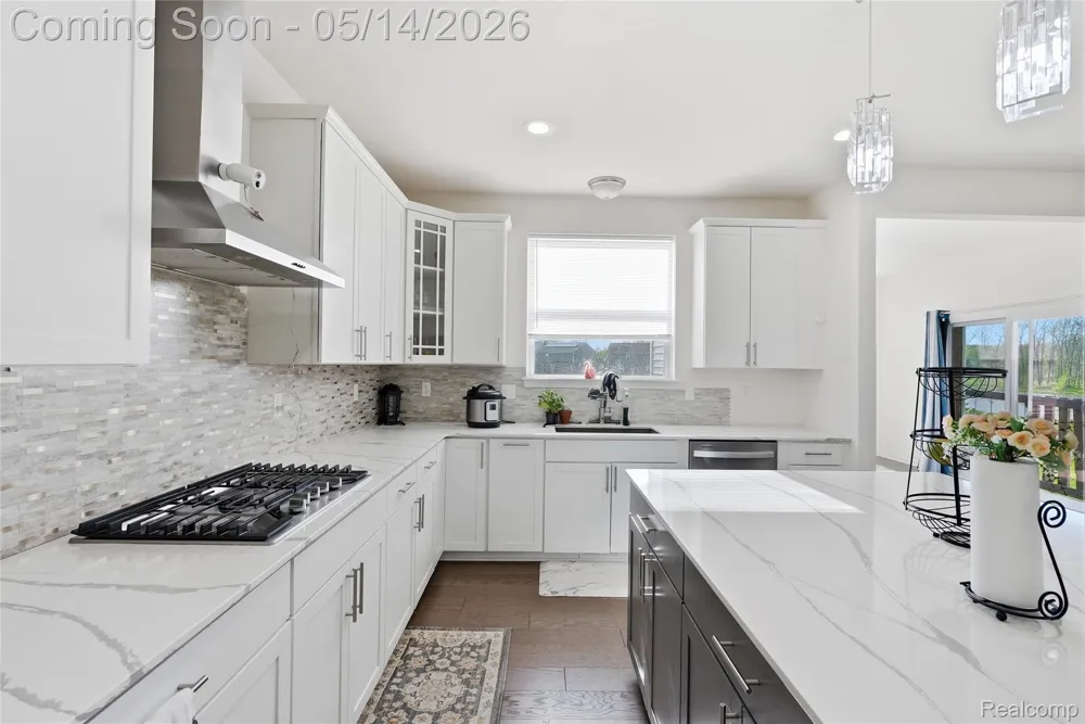 20975 Calabrese Drive Lyon Charter Township, MI 48178
