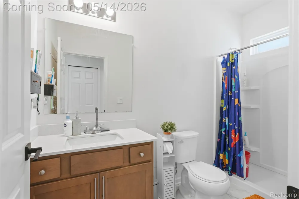 20975 Calabrese Drive Lyon Charter Township, MI 48178