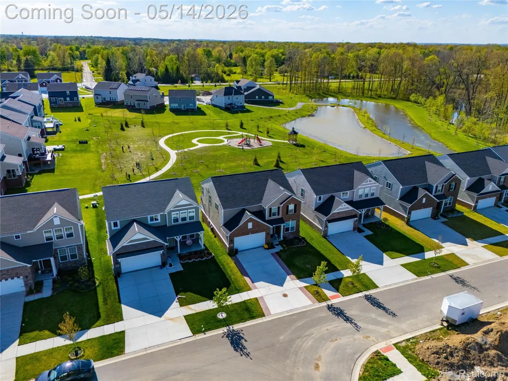 20975 Calabrese Drive Lyon Charter Township, MI 48178