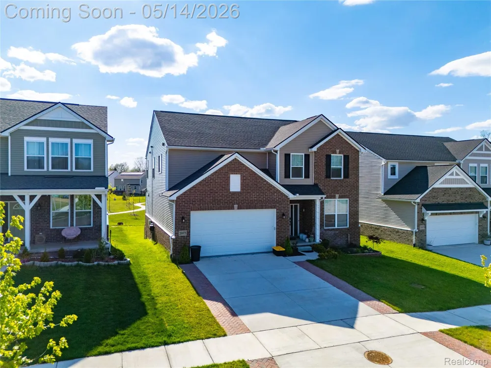 20975 Calabrese Drive Lyon Charter Township, MI 48178