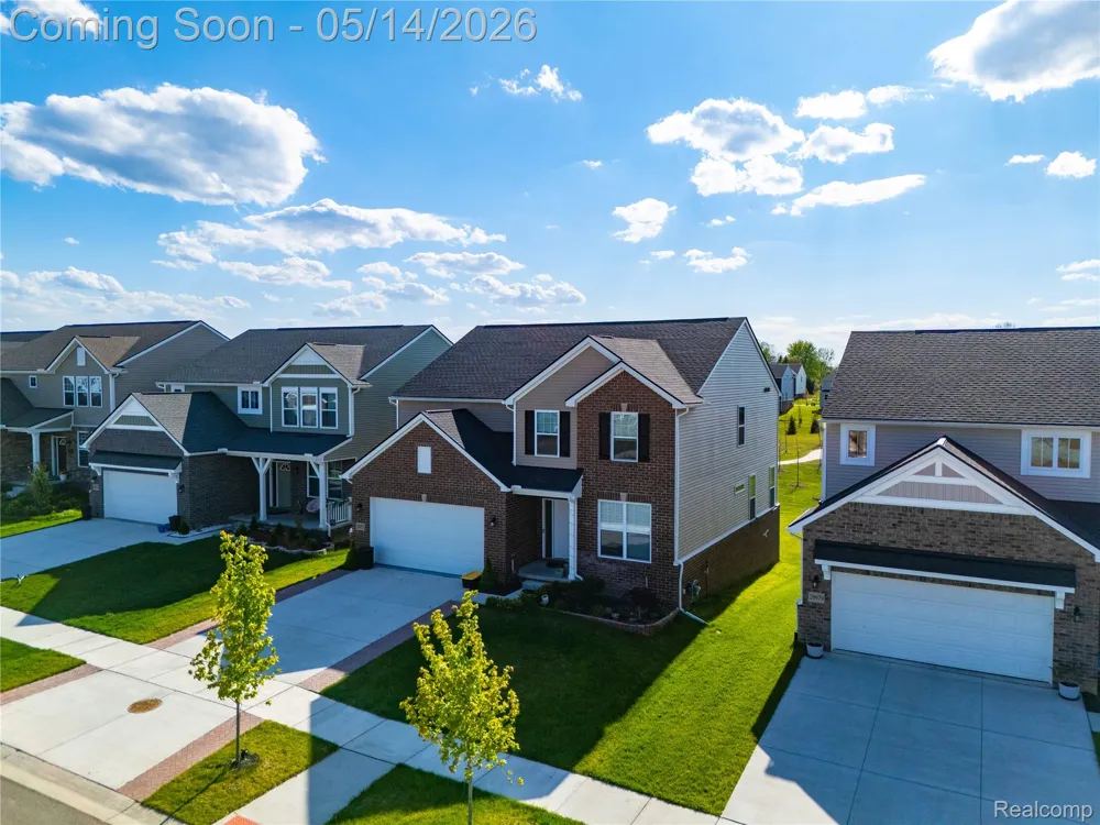 20975 Calabrese Drive Lyon Charter Township, MI 48178
