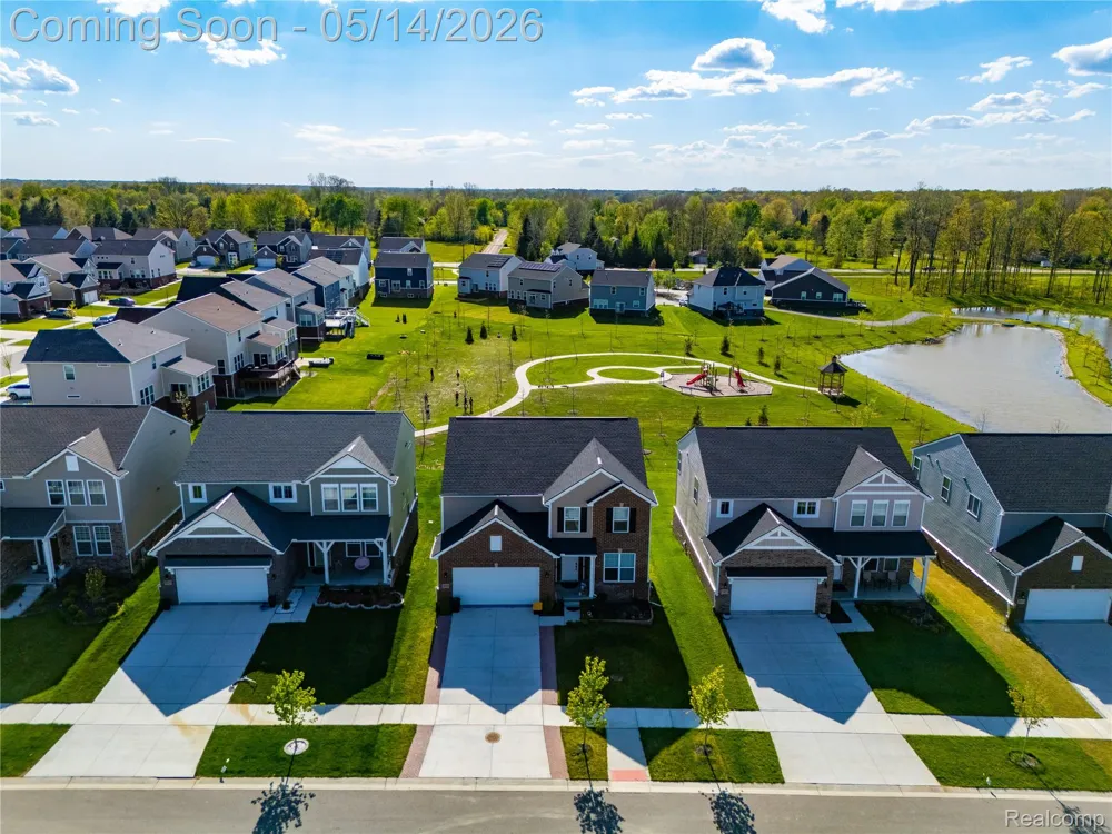20975 Calabrese Drive Lyon Charter Township, MI 48178