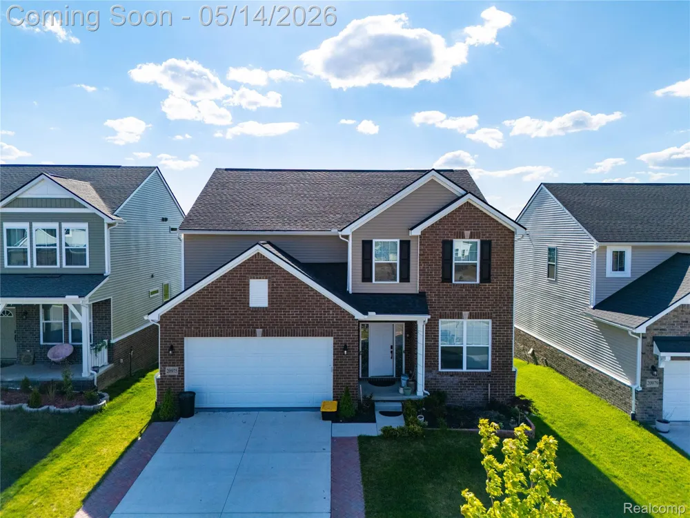20975 Calabrese Drive Lyon Charter Township, MI 48178