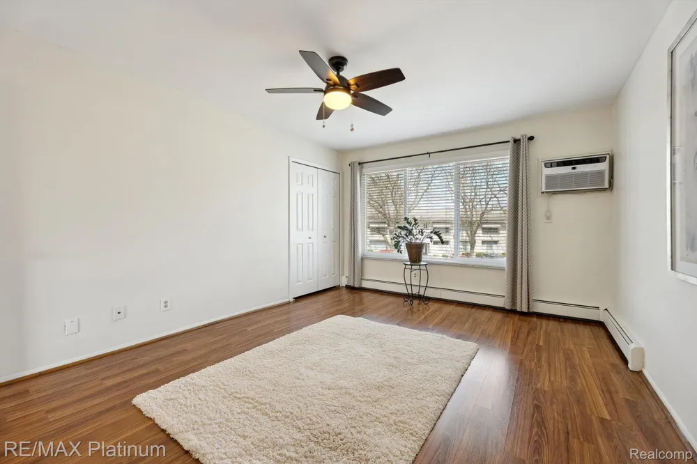 5992 Alan Drive #22 Brighton City, MI 48116